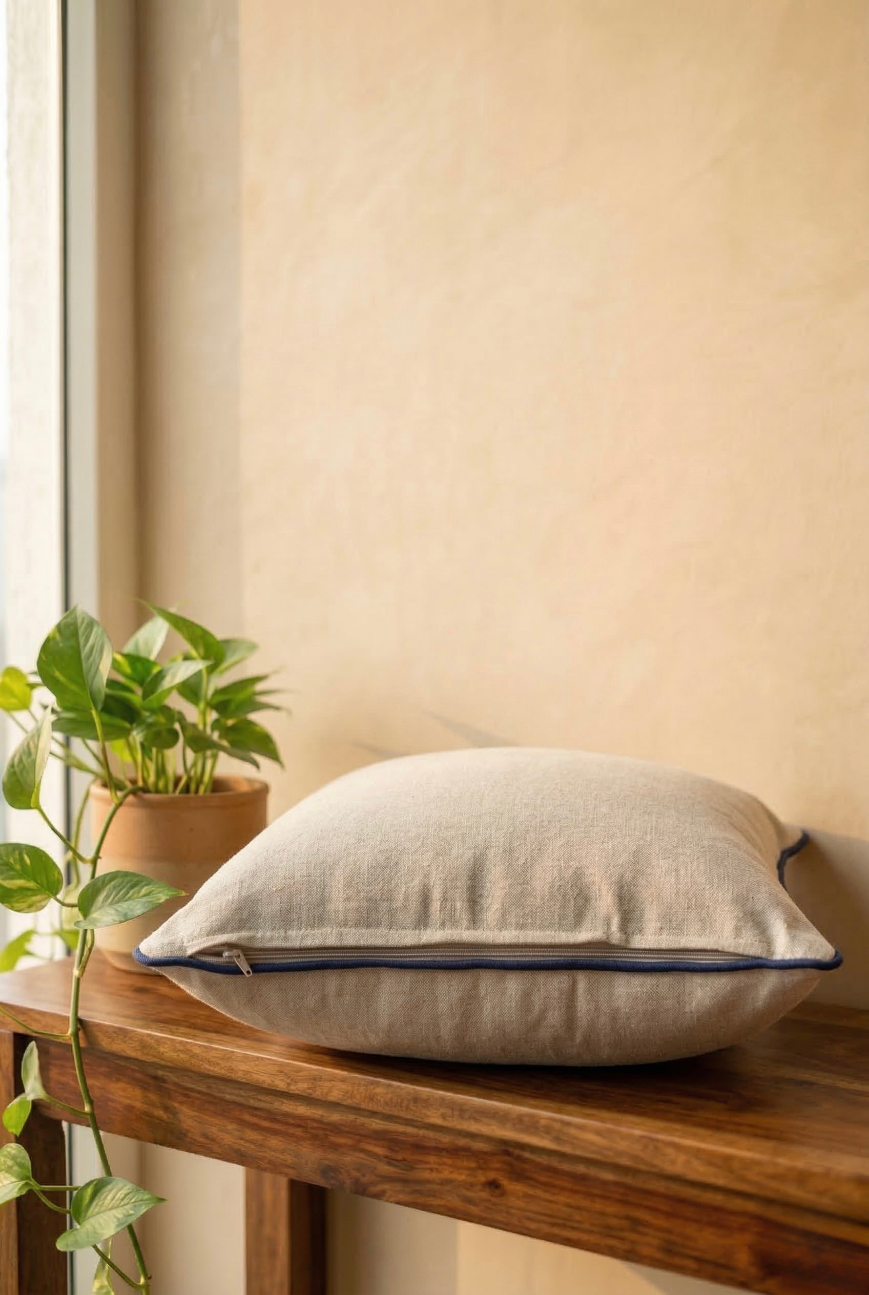 Busy Bee Hand-Knotted Cushion Cover