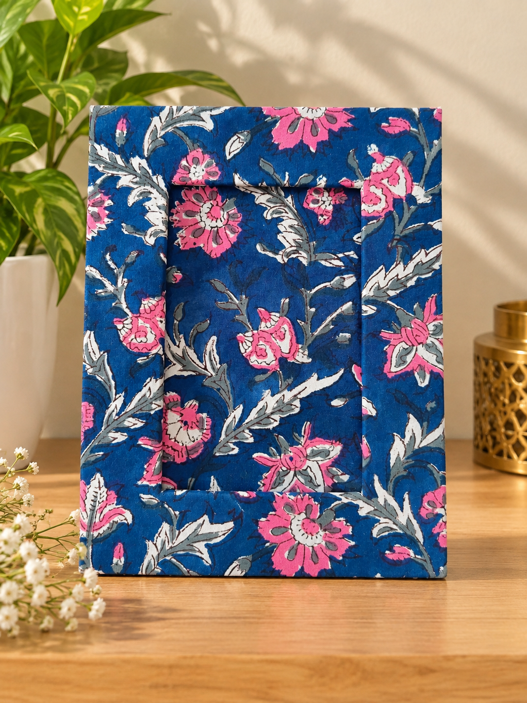 Handcrafted Floral Gift Box – Elegant &amp; Thoughtful Gift Set